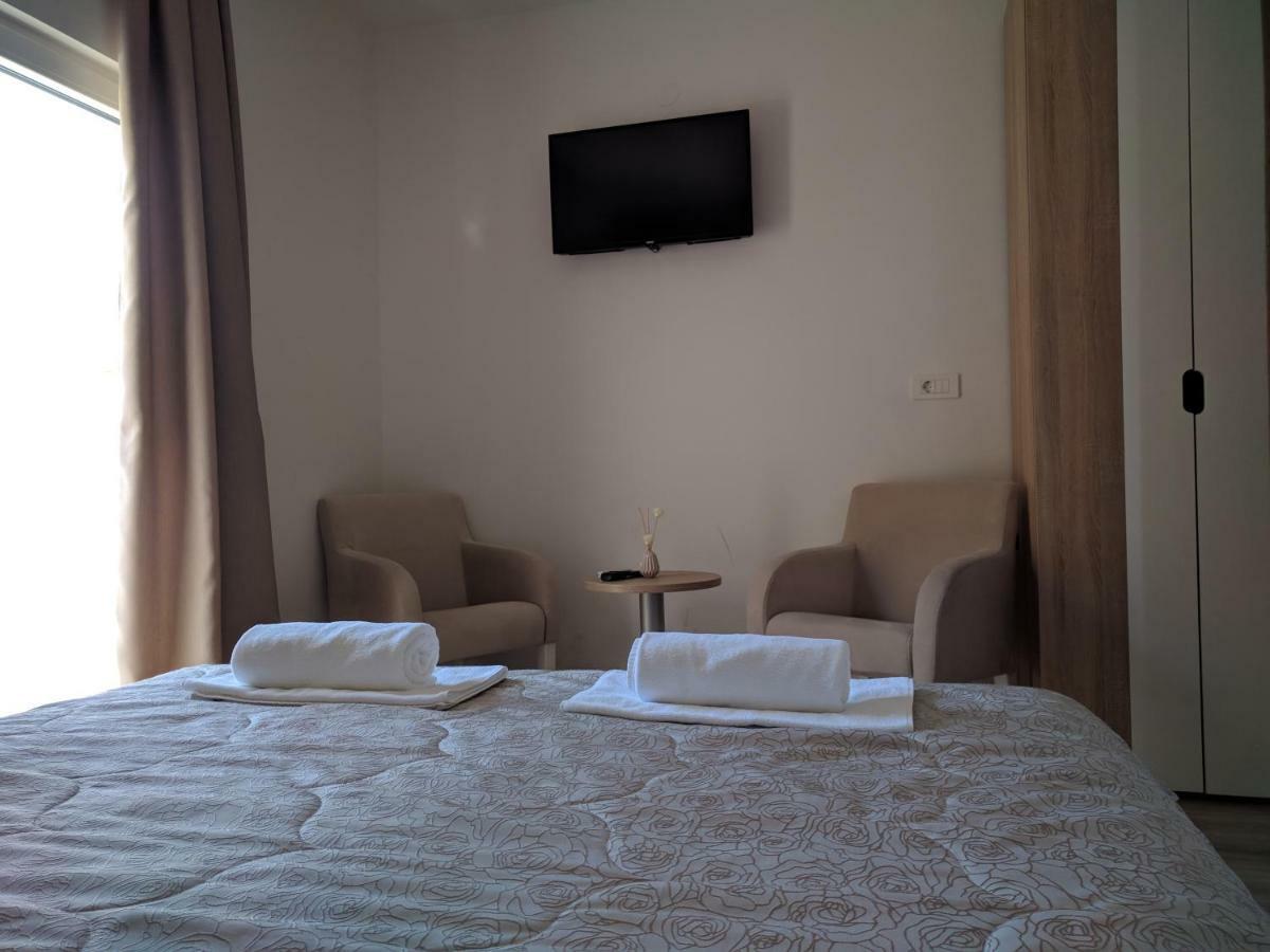 Vesna Hotel 3*